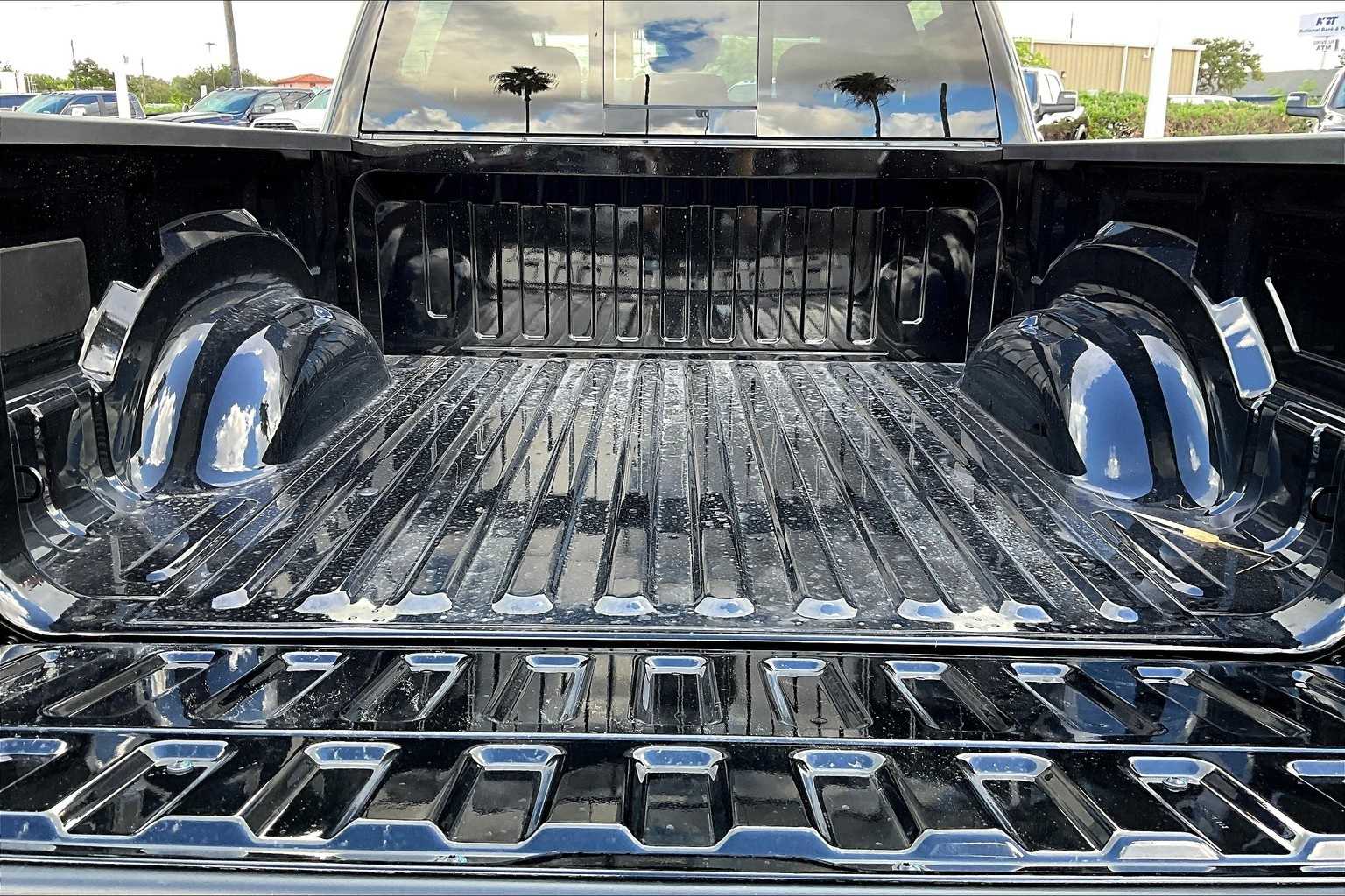 Thumbnail: 2026 RAM 1500 - 19