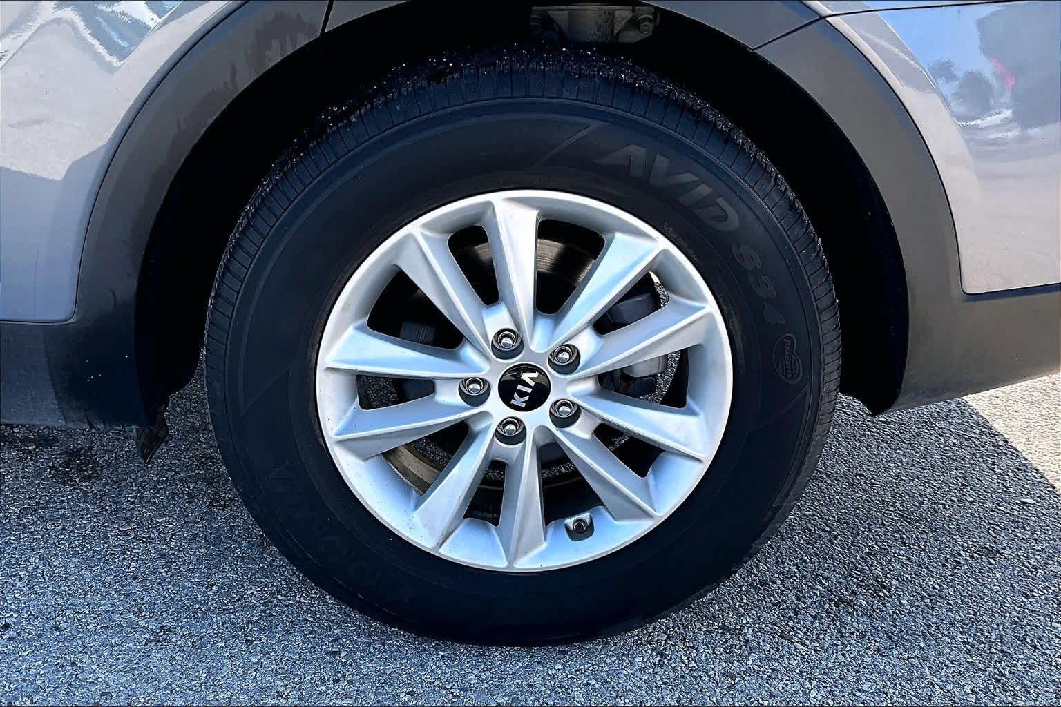 Thumbnail: 2020 Kia Sorento - 34