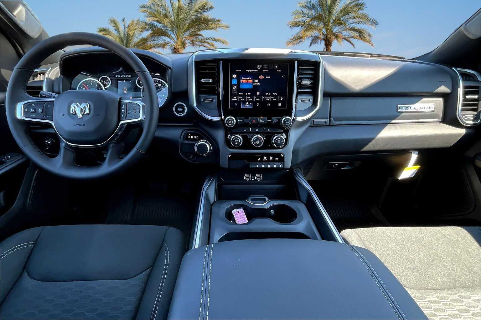 Thumbnail: 2025 RAM 1500 - 9