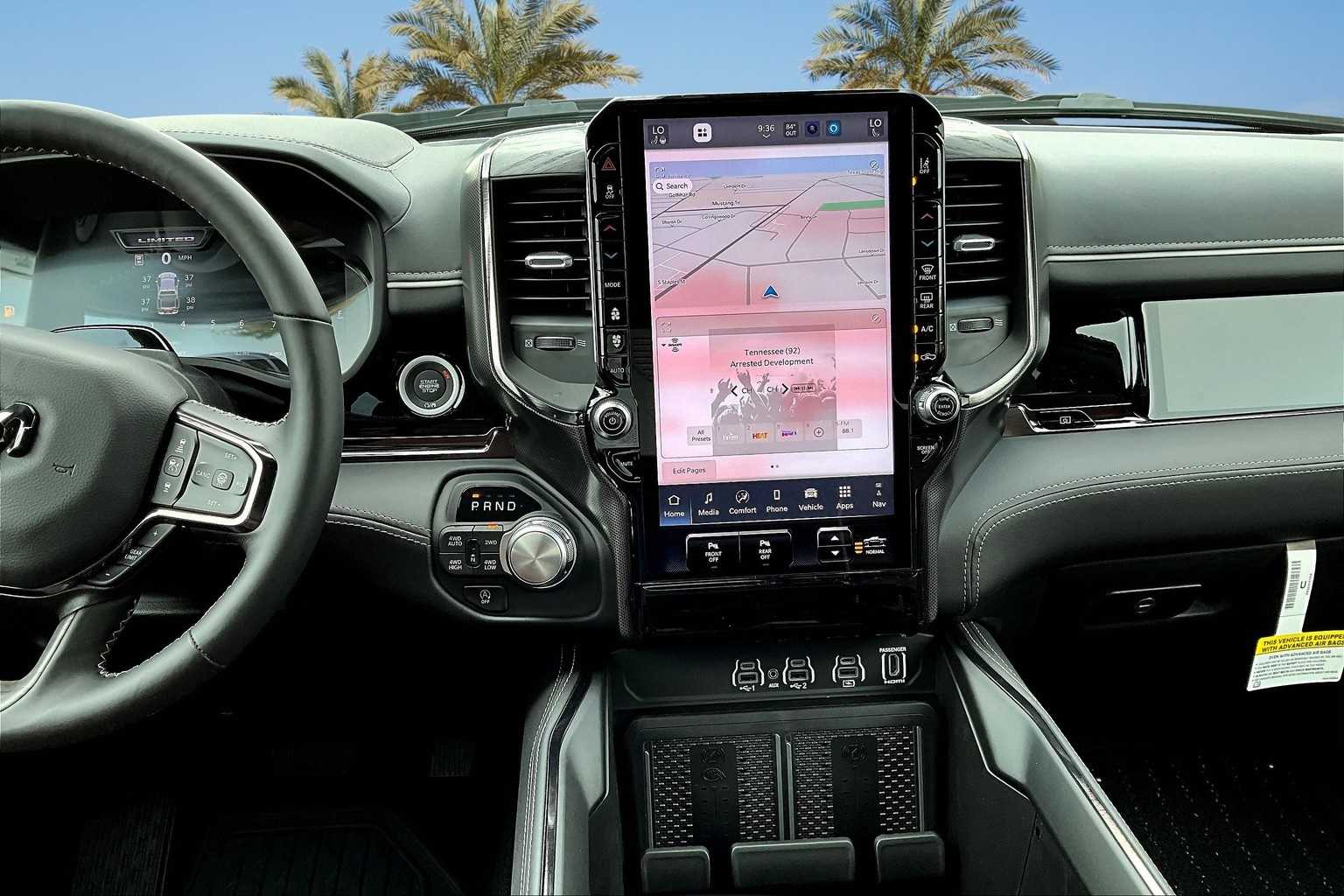 Thumbnail: 2025 RAM 1500 - 10