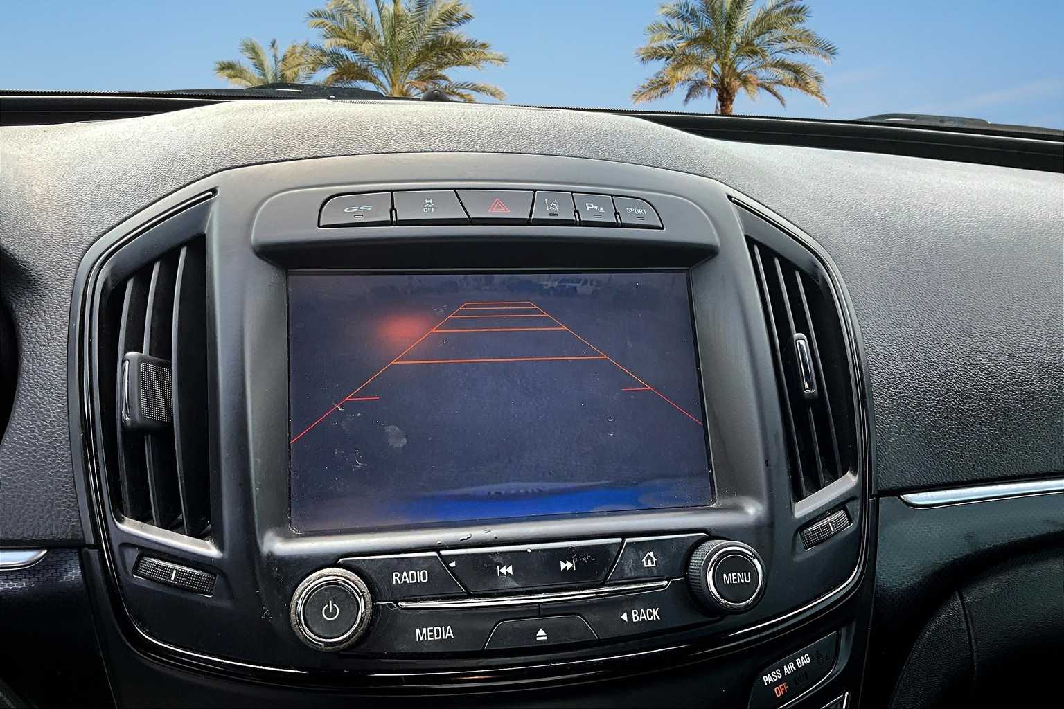 Thumbnail: 2015 Buick Regal - 25