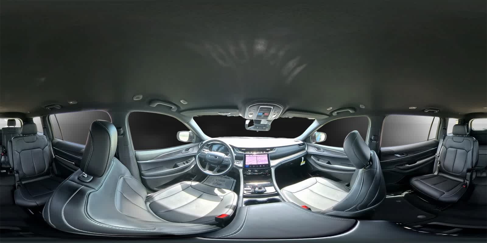 Thumbnail: 2025 Jeep Grand Cherokee - 24