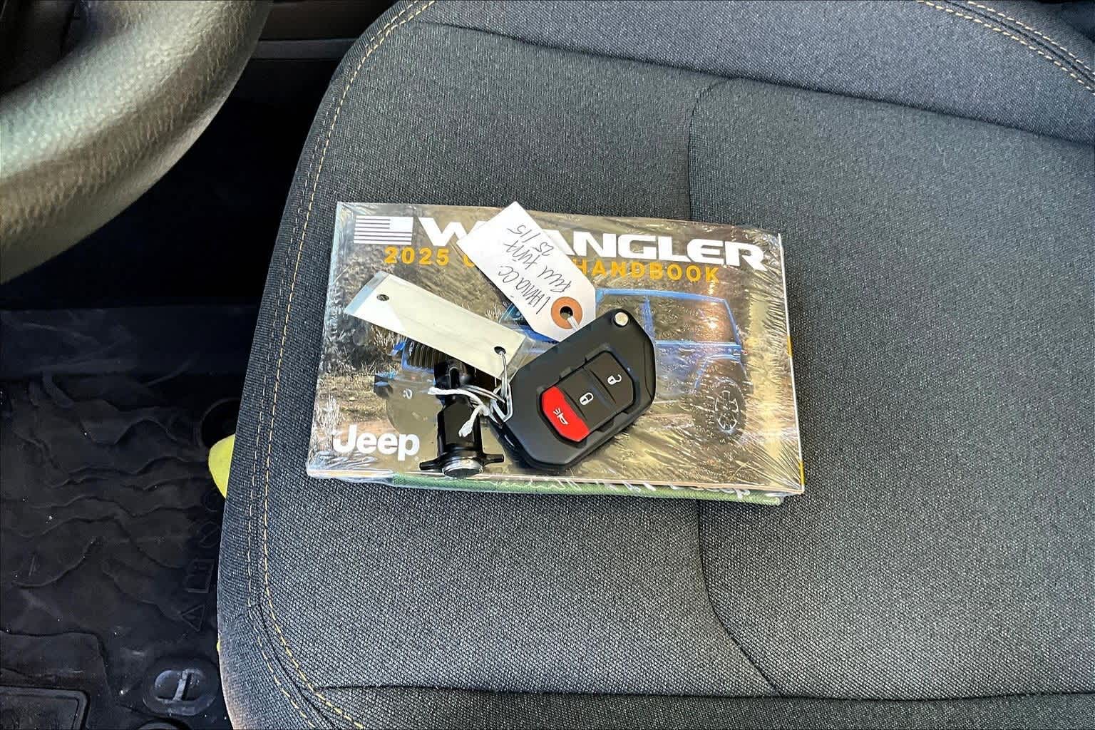 Thumbnail: 2018 Jeep Wrangler - 20