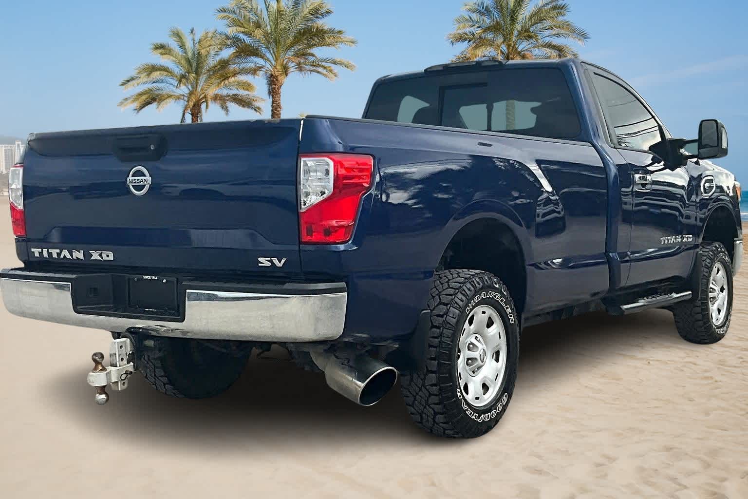 Thumbnail: 2017 Nissan Titan - 16