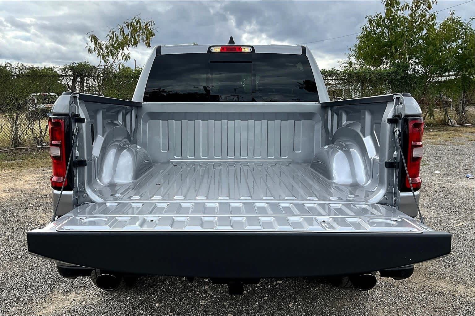 Thumbnail: 2026 RAM 1500 - 19