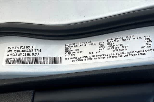 Thumbnail: 2025 Jeep Grand Cherokee - 21