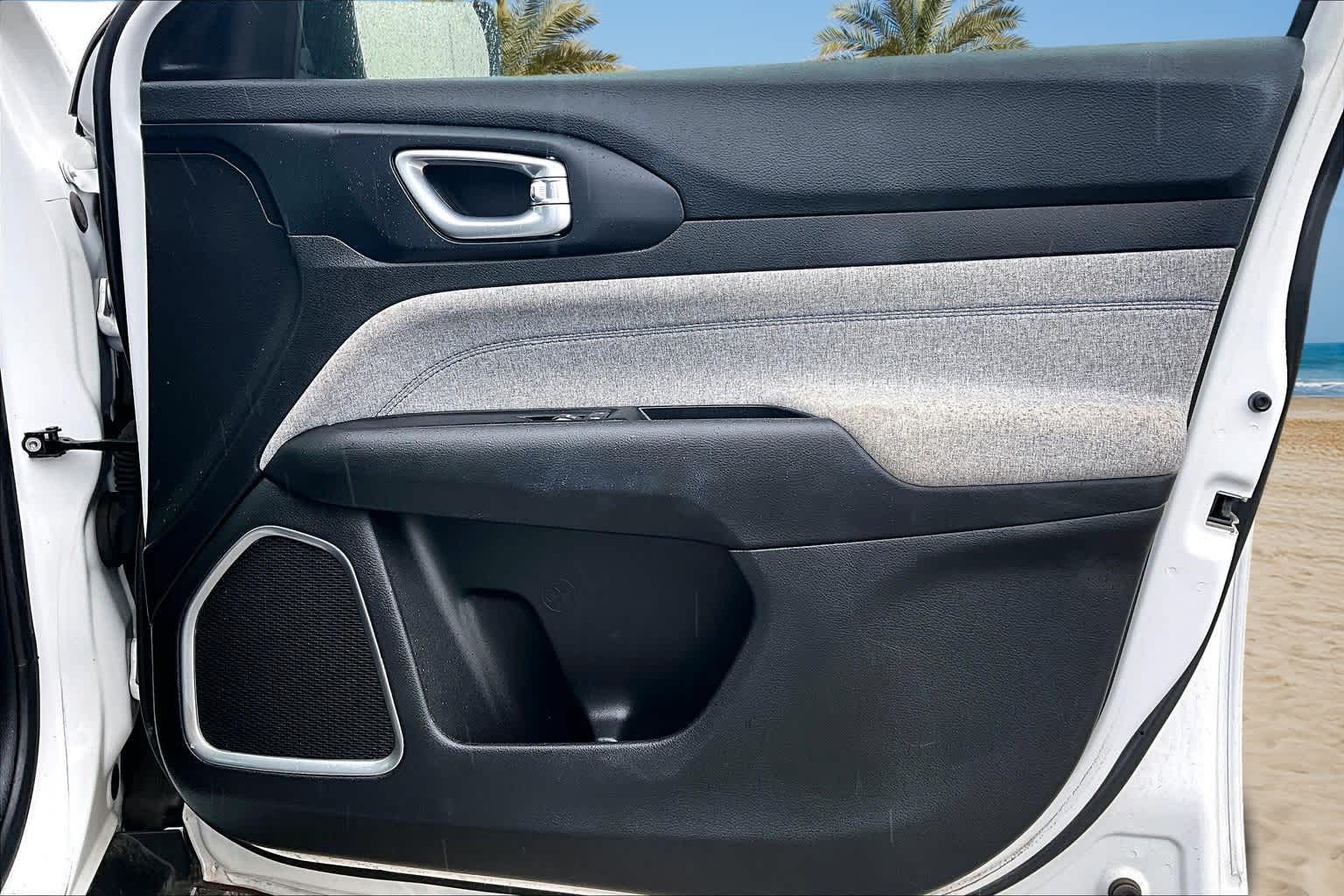 Thumbnail: 2023 Jeep Compass - 26