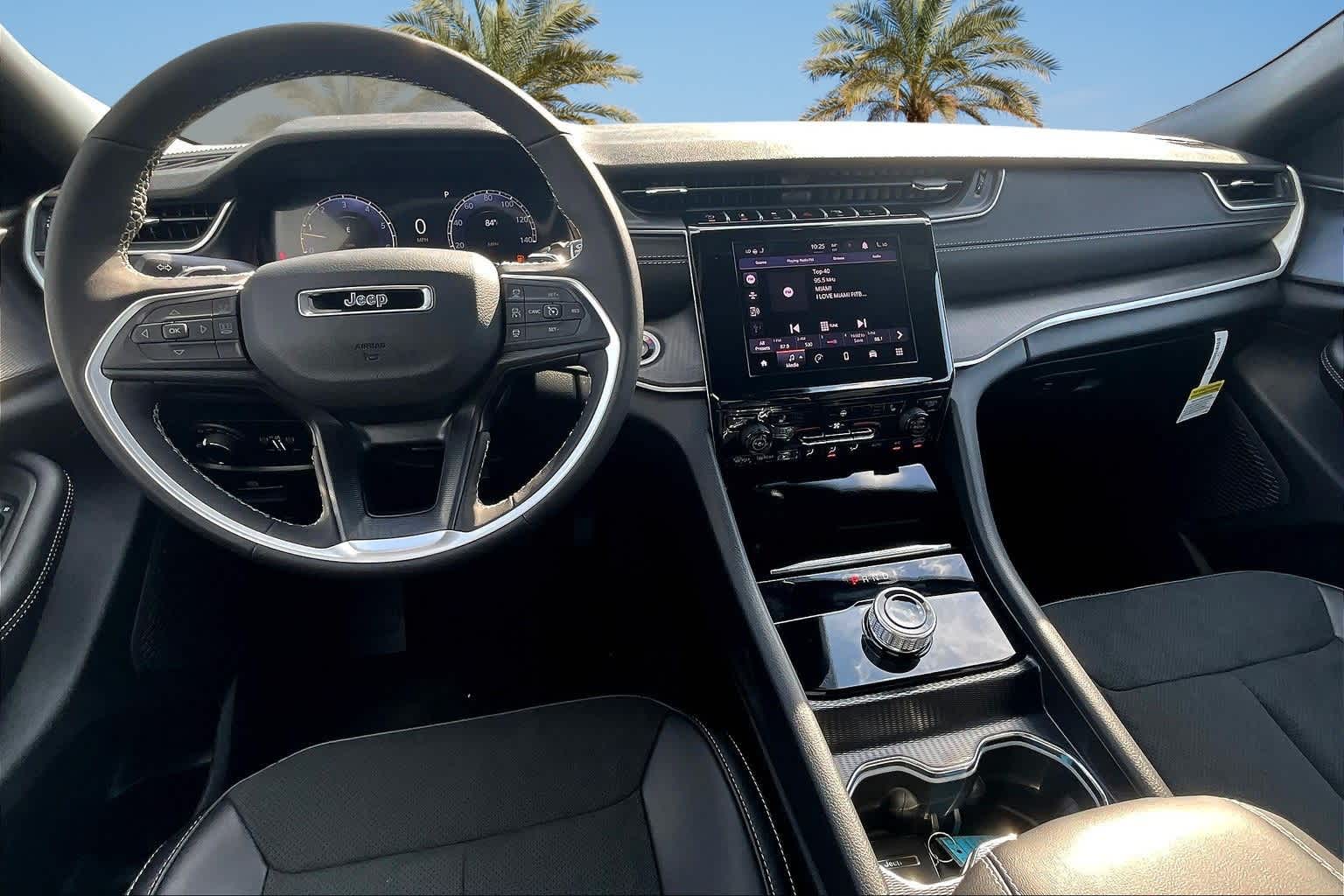 Thumbnail: 2025 Jeep Grand Cherokee - 10