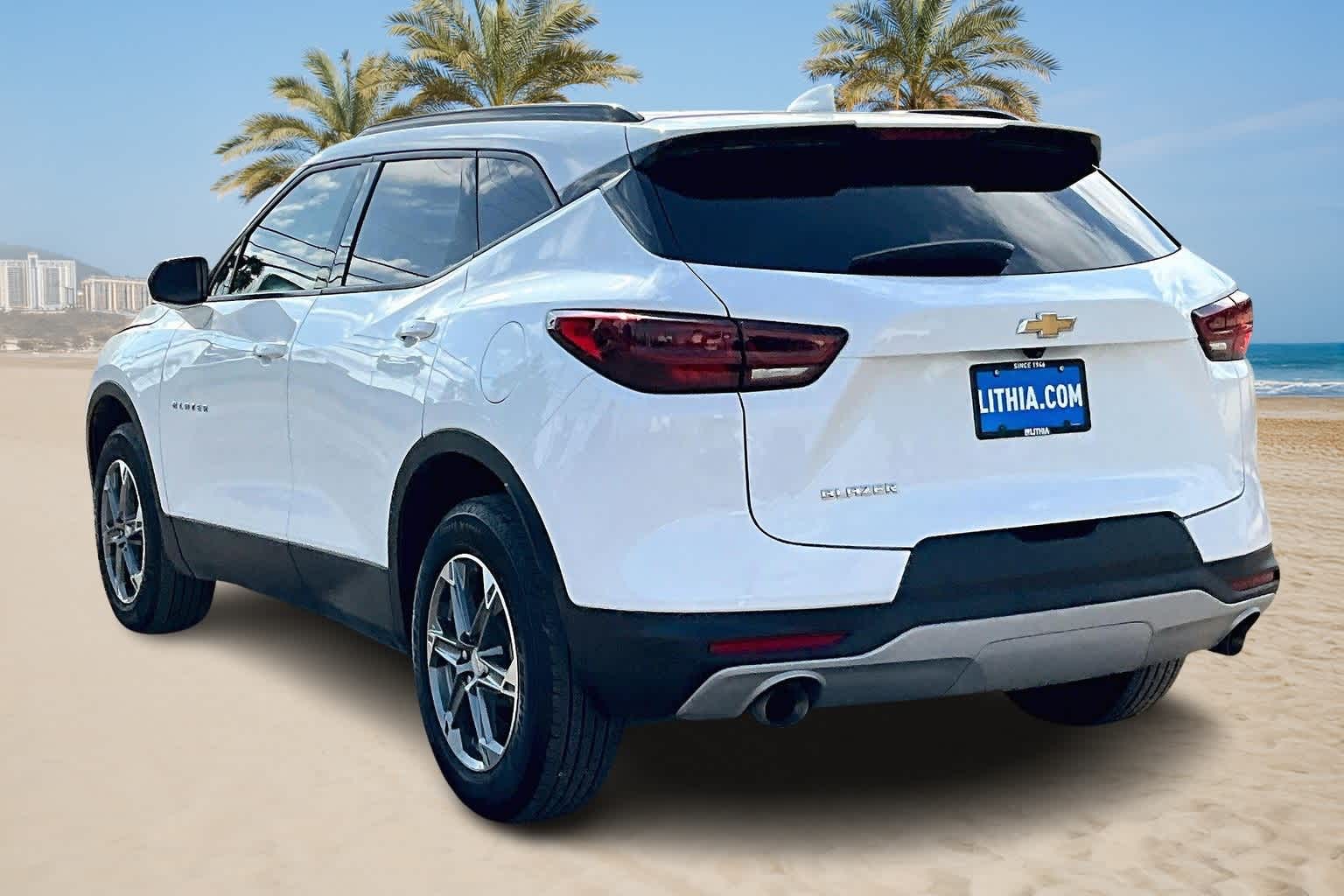 Thumbnail: 2023 Chevrolet Blazer - 4