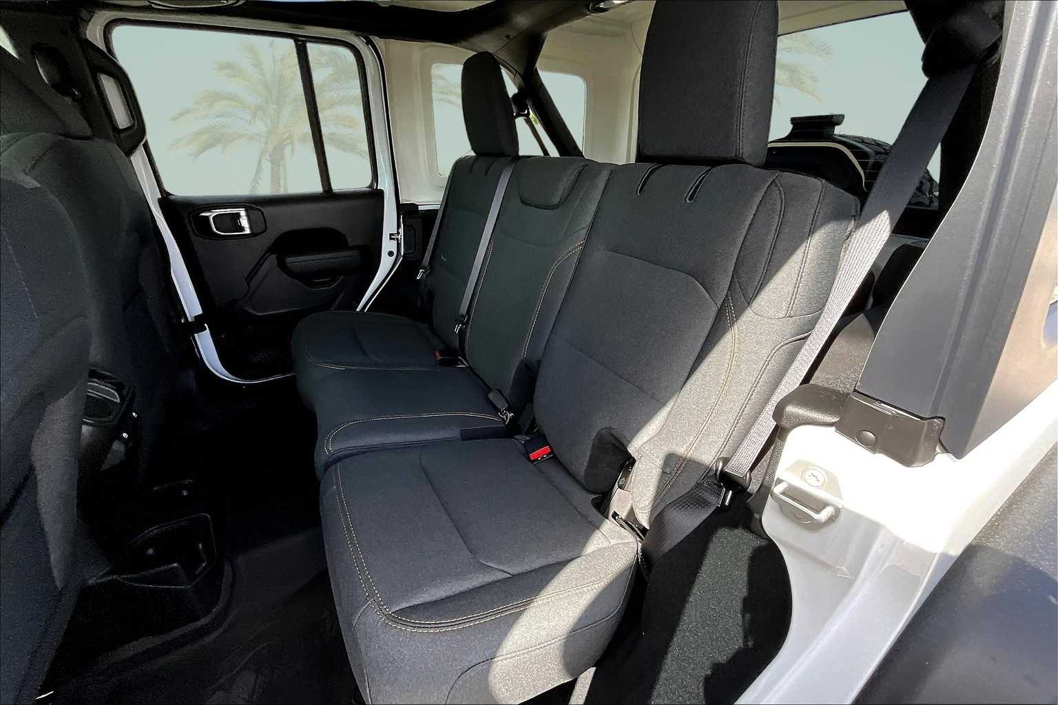 Thumbnail: 2025 Jeep Wrangler - 13