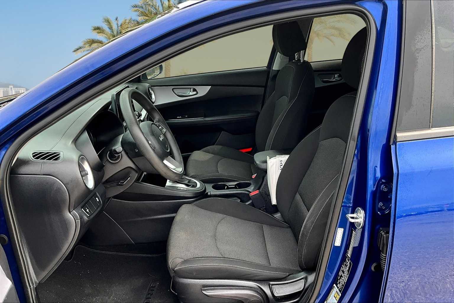 Thumbnail: 2022 Kia Forte - 11