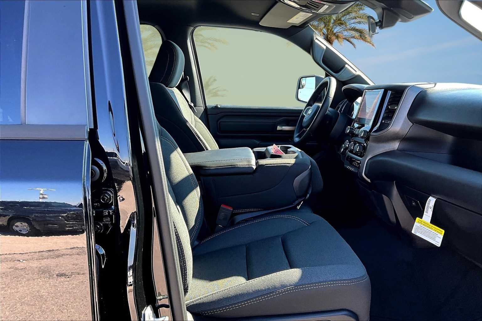 Thumbnail: 2025 RAM 1500 - 13