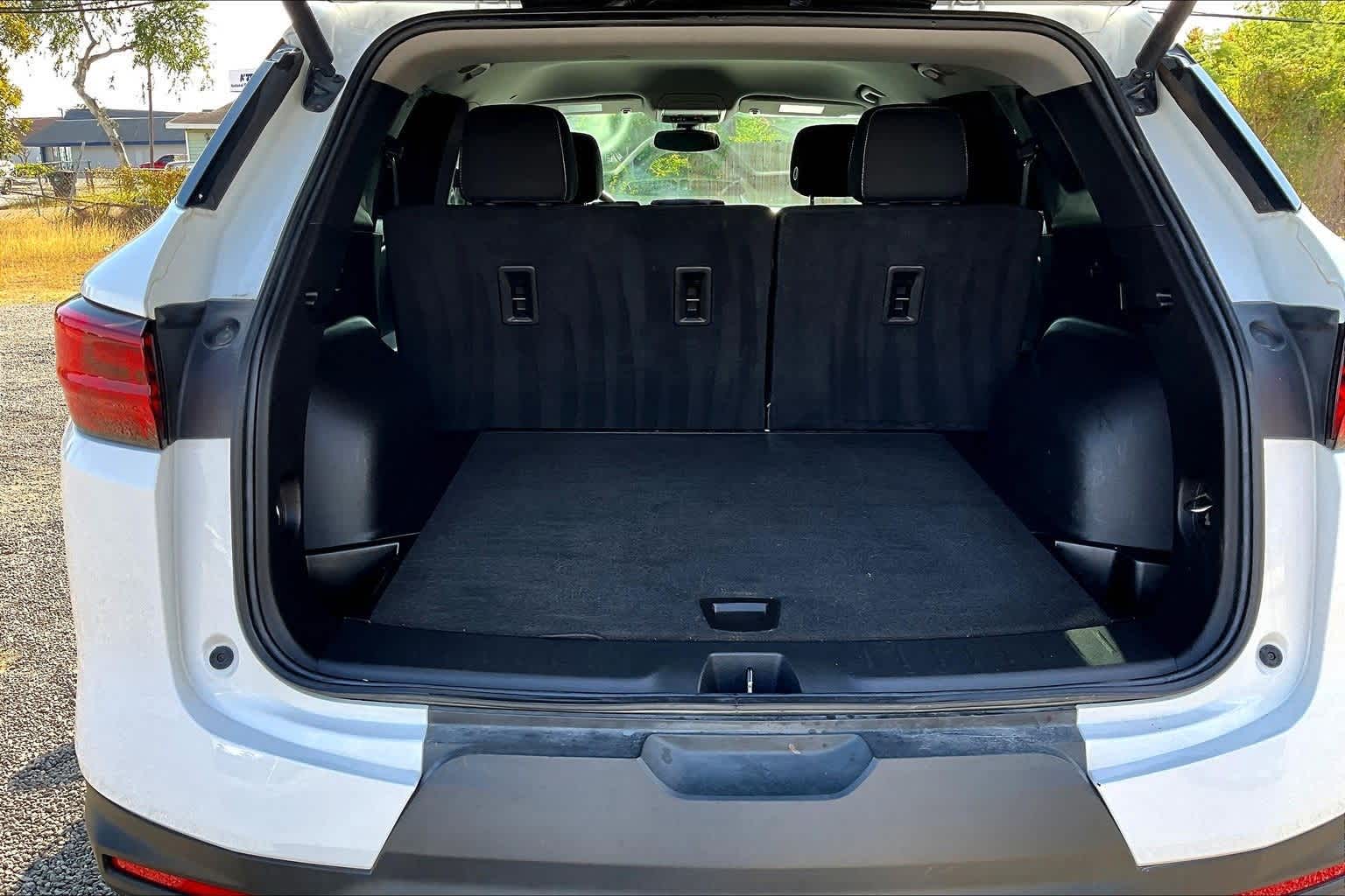 Thumbnail: 2023 Chevrolet Blazer - 19