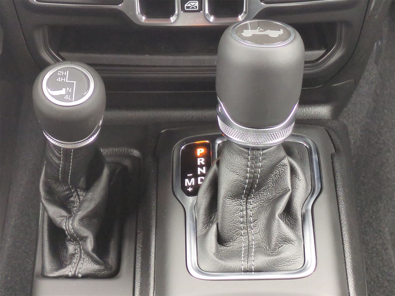 Thumbnail: 2025 Jeep Wrangler - 33