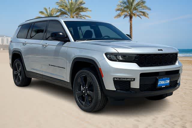 Thumbnail: 2025 Jeep Grand Cherokee - 22