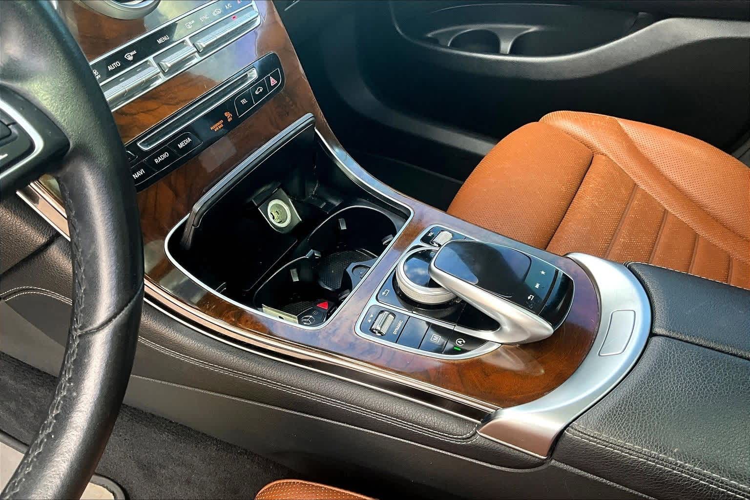 Thumbnail: 2017 Mercedes-Benz GLC - 17