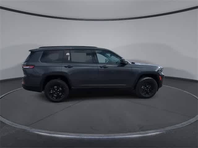 Thumbnail: 2025 Jeep Grand Cherokee - 9
