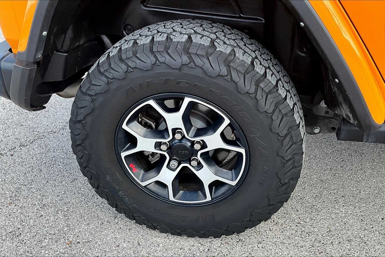 Thumbnail: 2021 Jeep Wrangler - 31