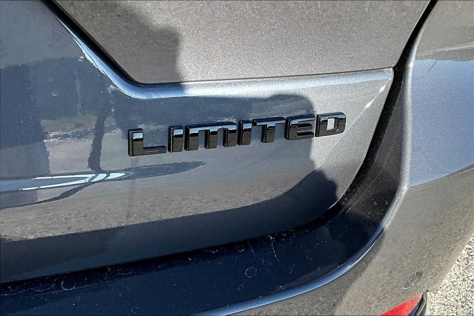 Thumbnail: 2025 Jeep Grand Cherokee - 7