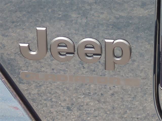 Thumbnail: 2025 Jeep Gladiator - 12