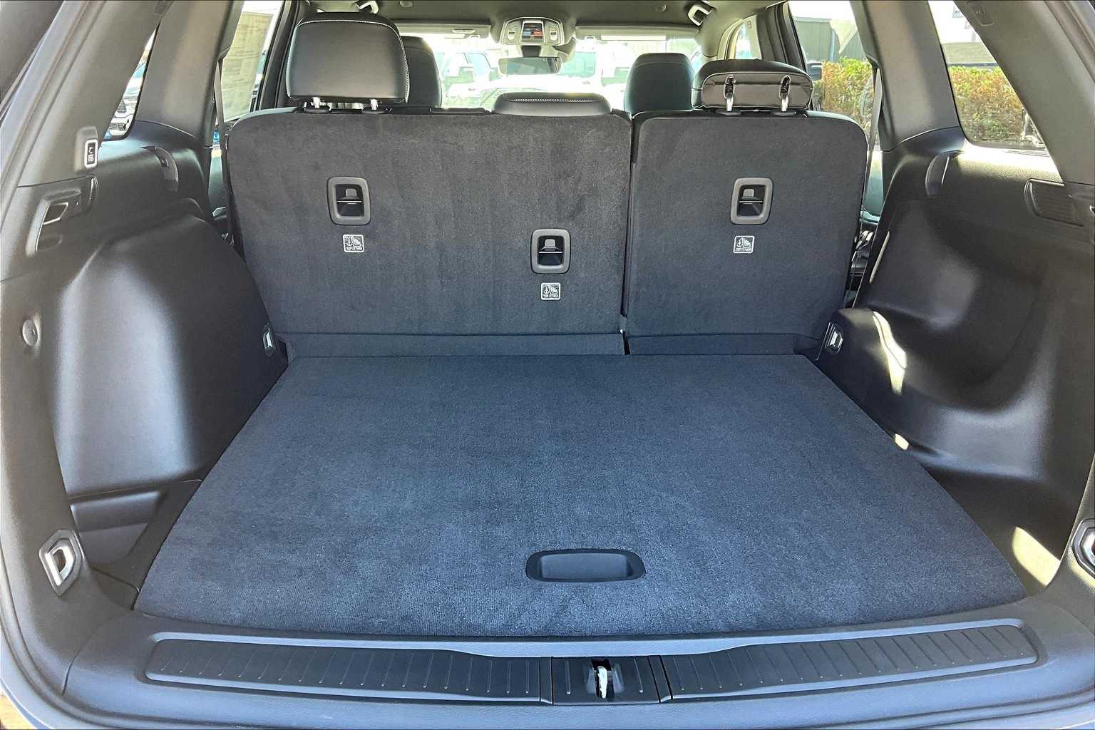 Thumbnail: 2025 Jeep Grand Cherokee - 19