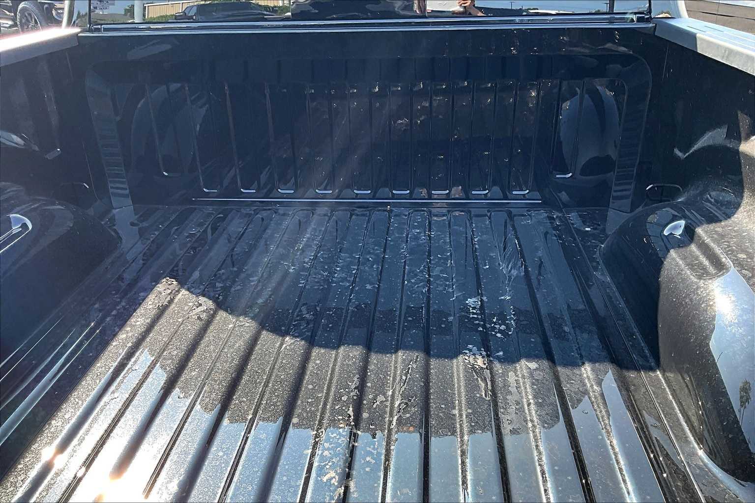 Thumbnail: 2026 RAM 1500 - 17