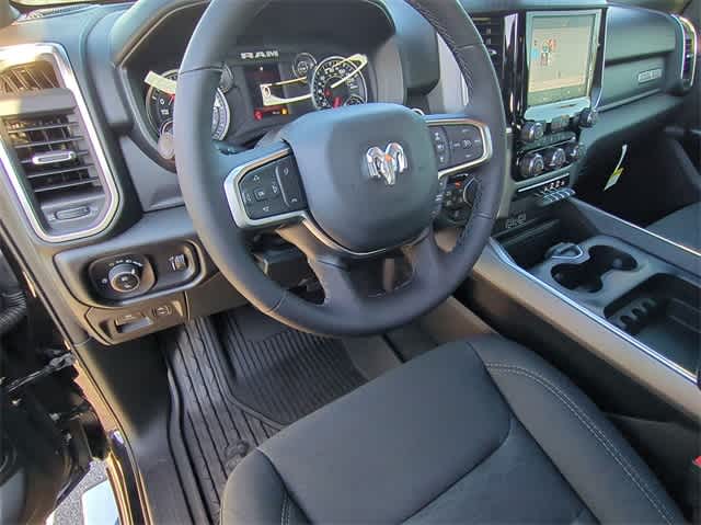 Thumbnail: 2025 RAM 1500 - 10