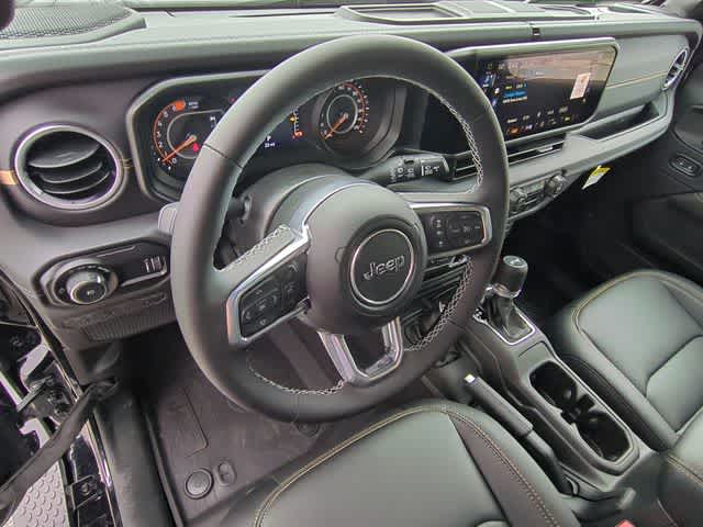 2025 Jeep Wrangler 4-Door Sahara - Photo 10