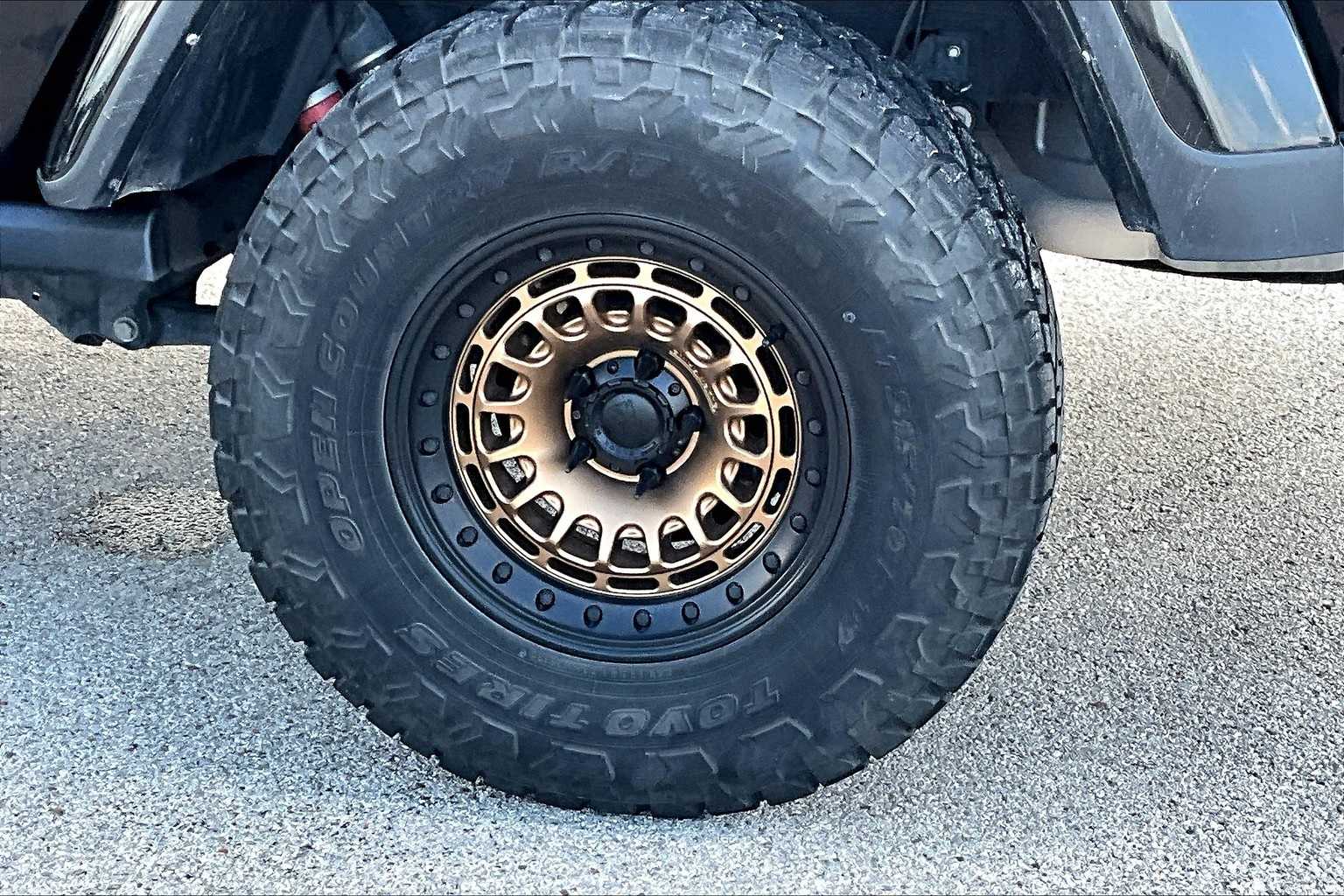 Thumbnail: 2023 Jeep Gladiator - 35