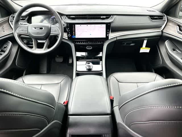 Thumbnail: 2026 Jeep Grand Cherokee - 25
