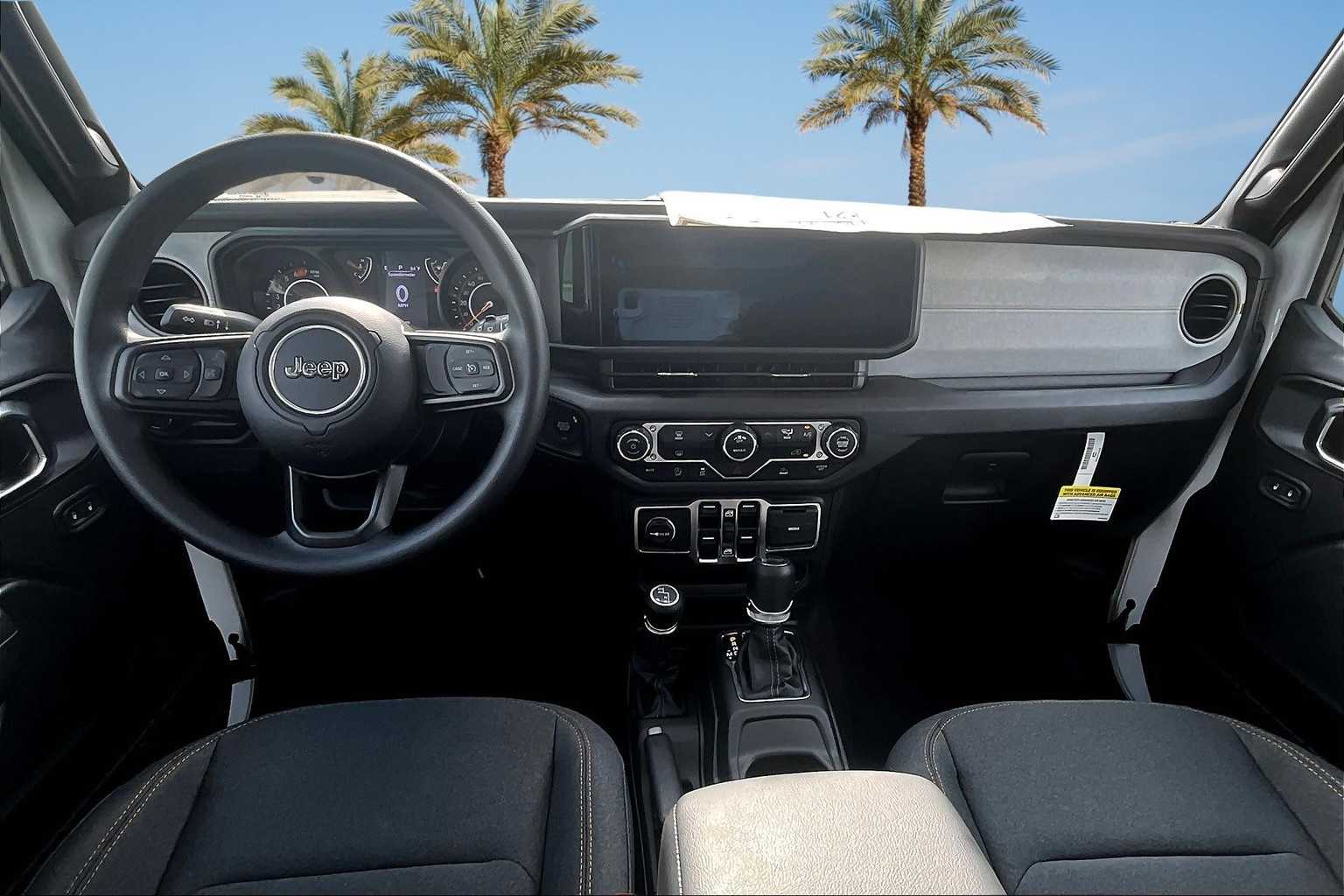 Thumbnail: 2025 Jeep Wrangler - 9