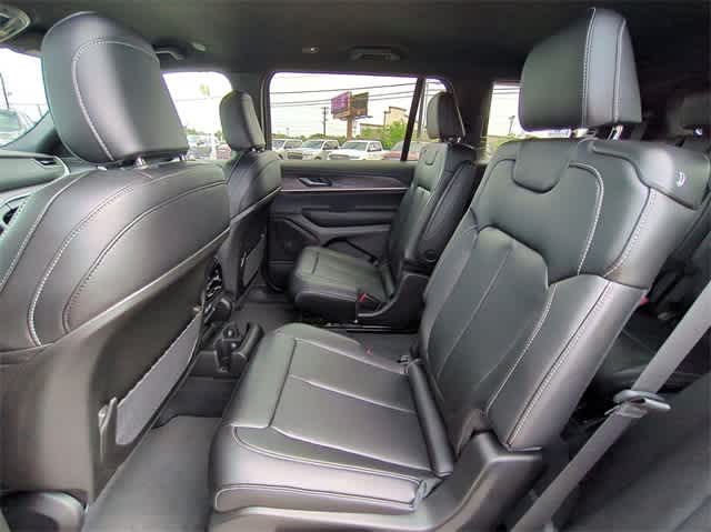 Thumbnail: 2025 Jeep Grand Cherokee - 19