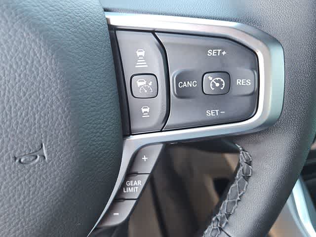 Thumbnail: 2025 RAM 1500 - 25