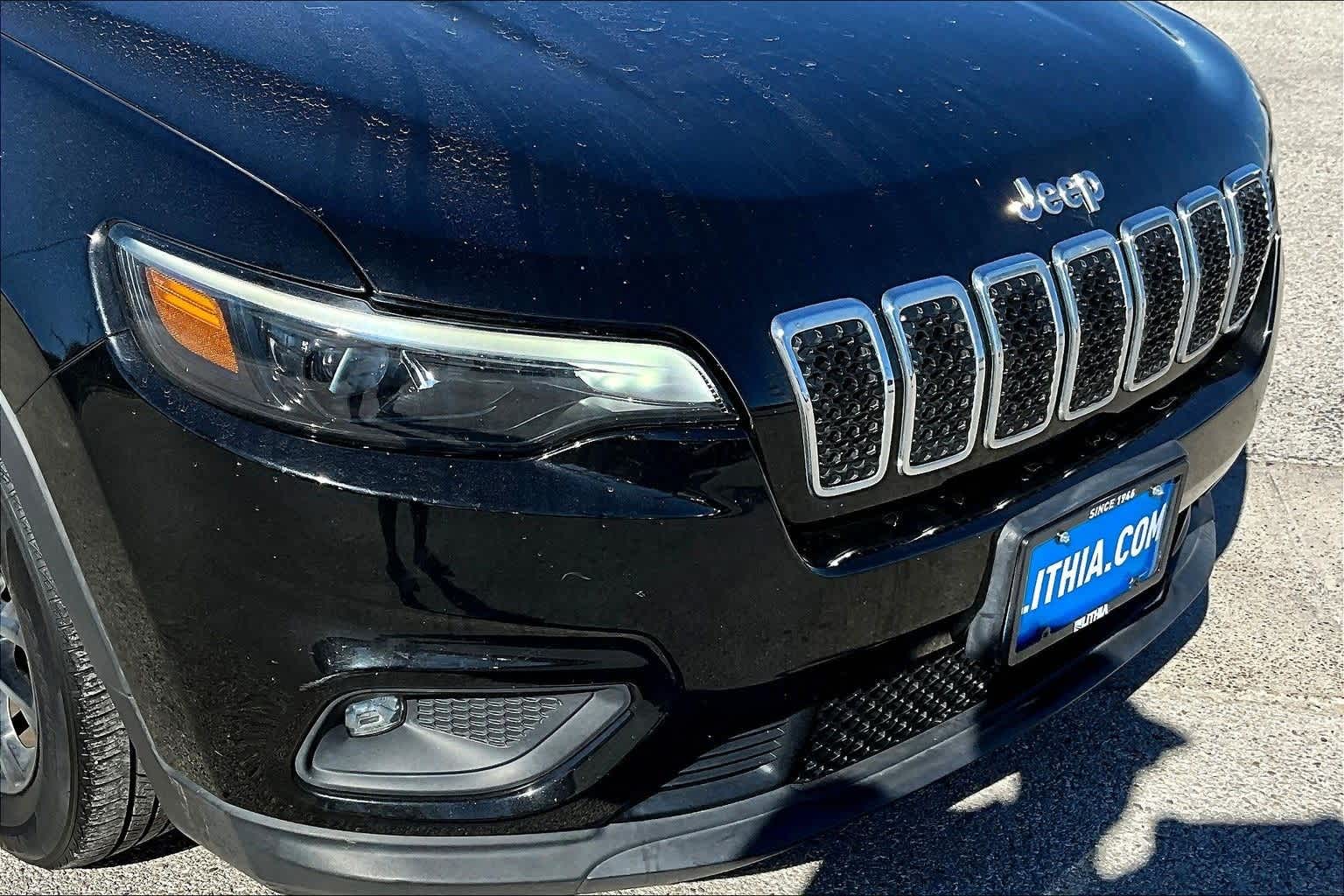 Thumbnail: 2019 Jeep Cherokee - 30