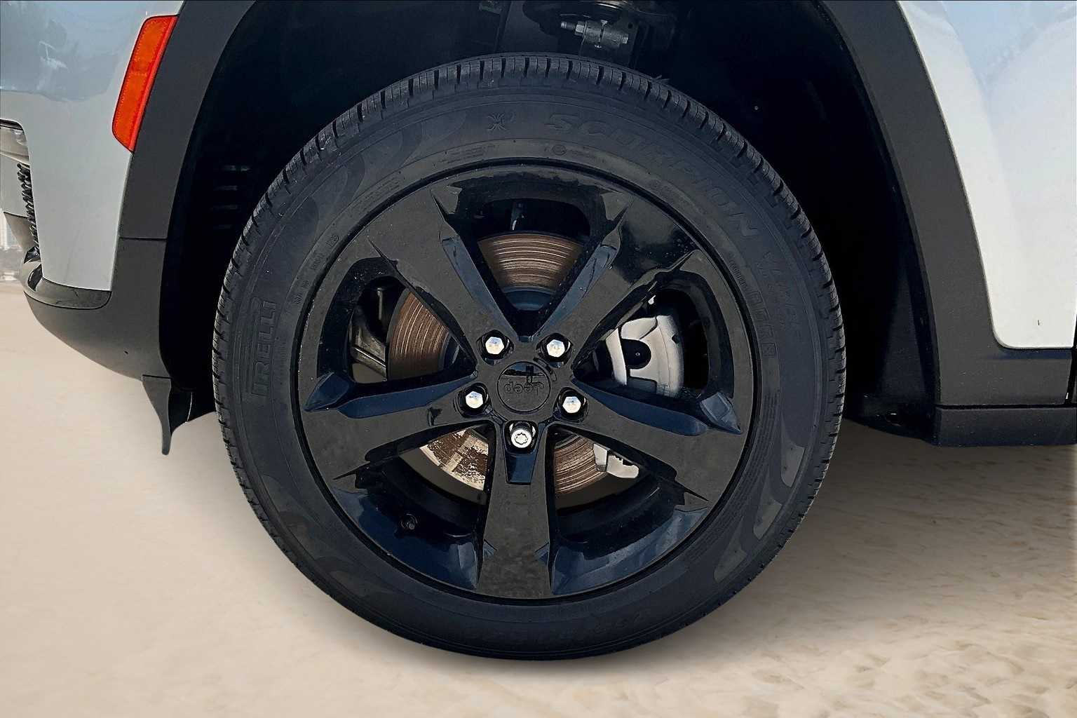 Thumbnail: 2025 Jeep Grand Cherokee - 8