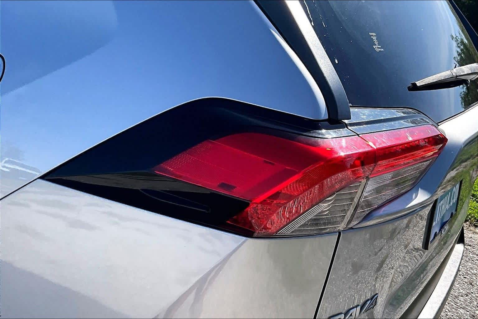 Thumbnail: 2019 Toyota RAV4 - 29