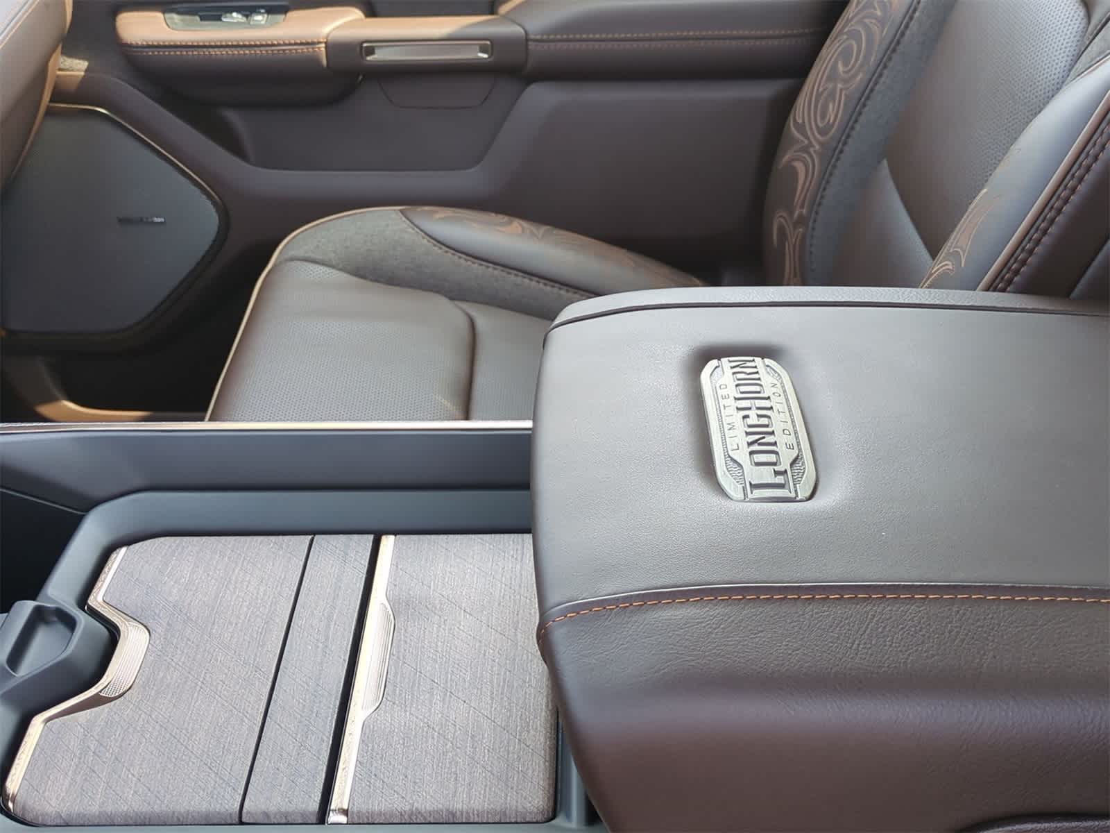 Thumbnail: 2025 RAM 1500 - 28