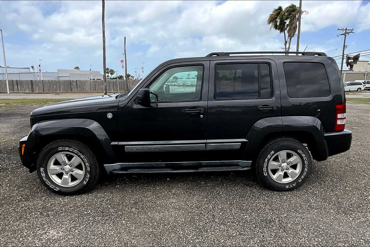 2011 Jeep Liberty Sport 3