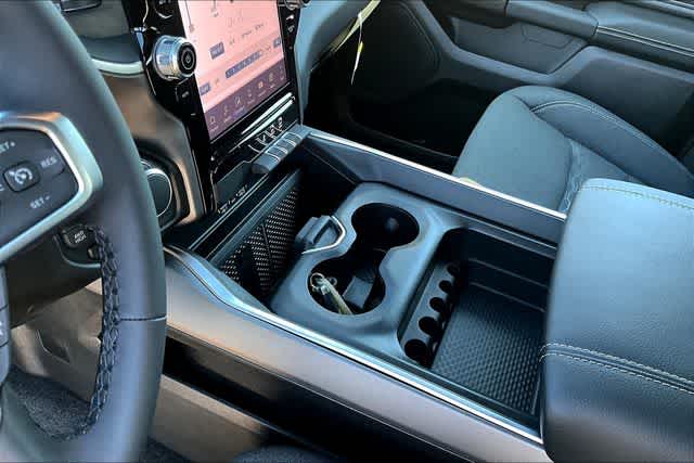 Thumbnail: 2026 RAM 1500 - 17