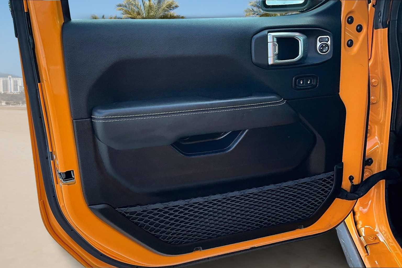 Thumbnail: 2021 Jeep Wrangler - 27