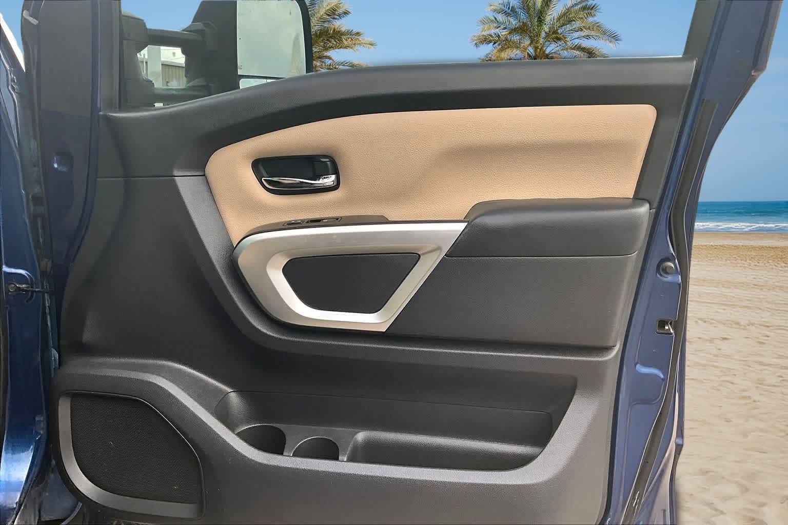 Thumbnail: 2017 Nissan Titan - 21