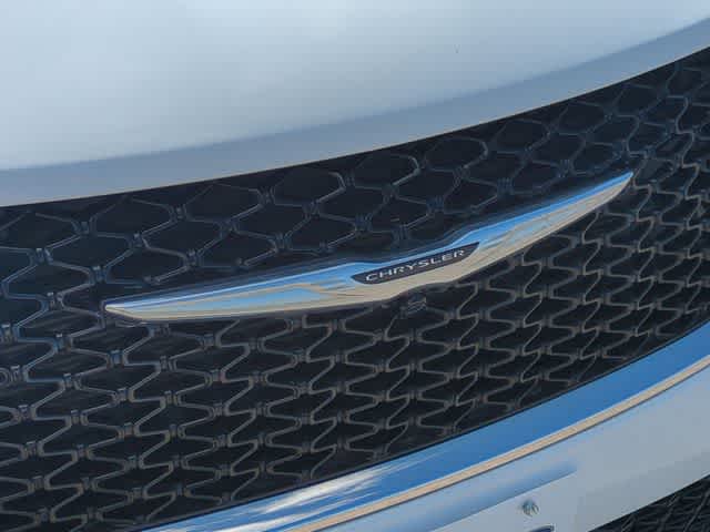Thumbnail: 2023 Chrysler Pacifica - 29