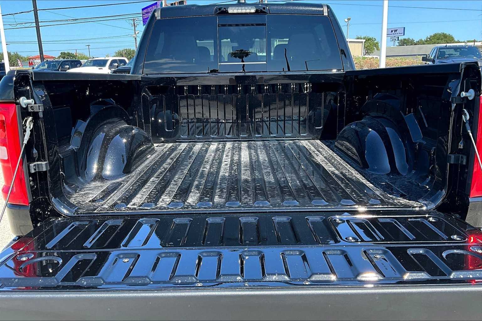 Thumbnail: 2026 RAM 1500 - 19