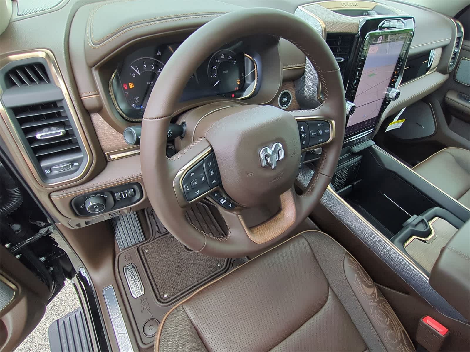 Thumbnail: 2025 RAM 1500 - 10