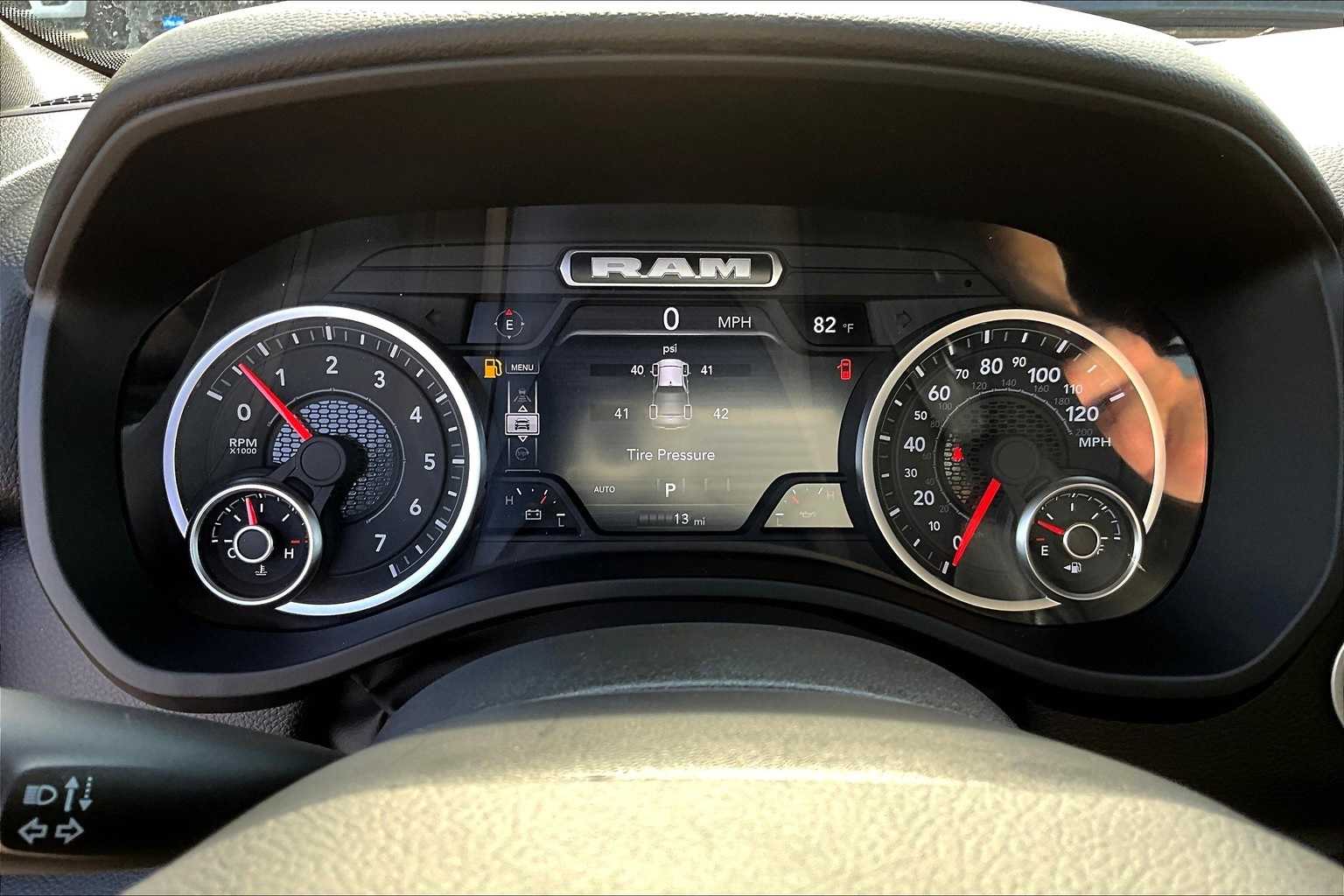 Thumbnail: 2026 RAM 1500 - 18