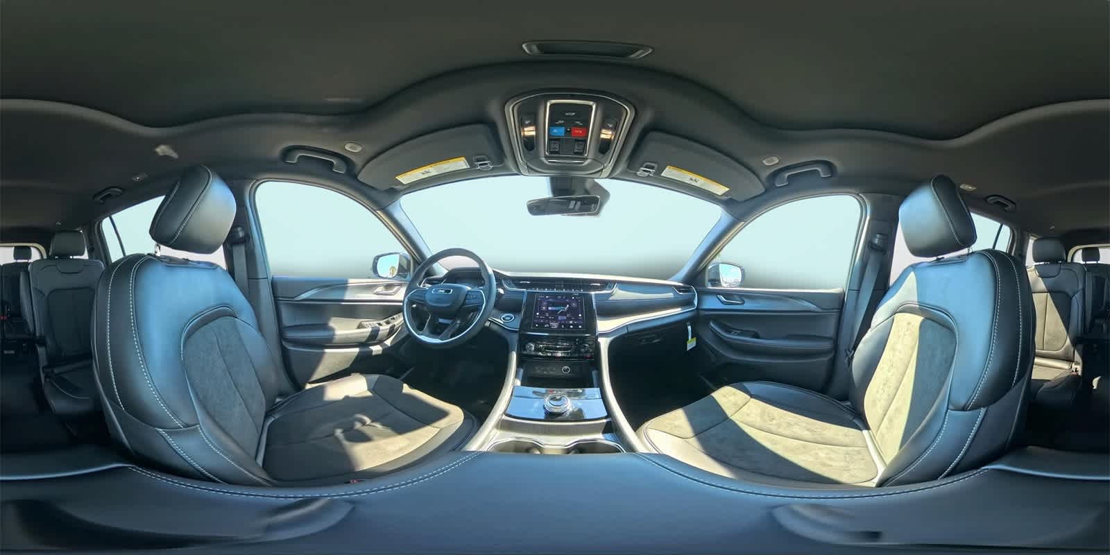 Thumbnail: 2025 Jeep Grand Cherokee - 22