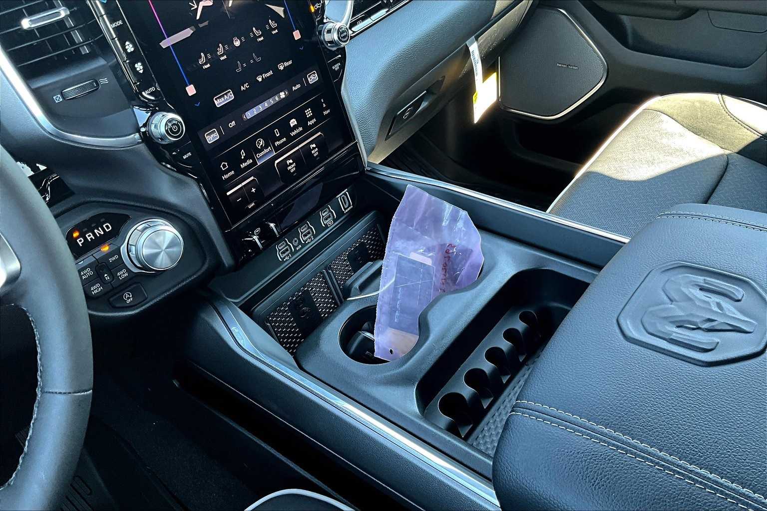 Thumbnail: 2026 RAM 1500 - 17