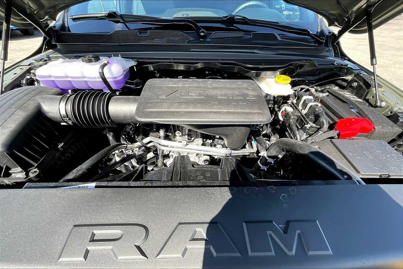 Thumbnail: 2025 RAM 1500 - 8