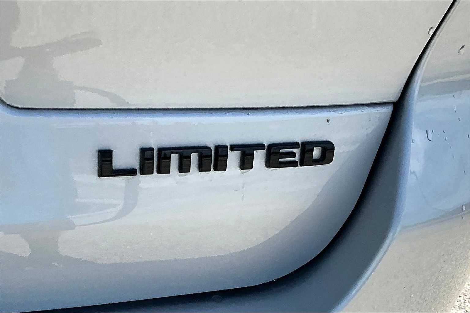 Thumbnail: 2025 Jeep Grand Cherokee - 7