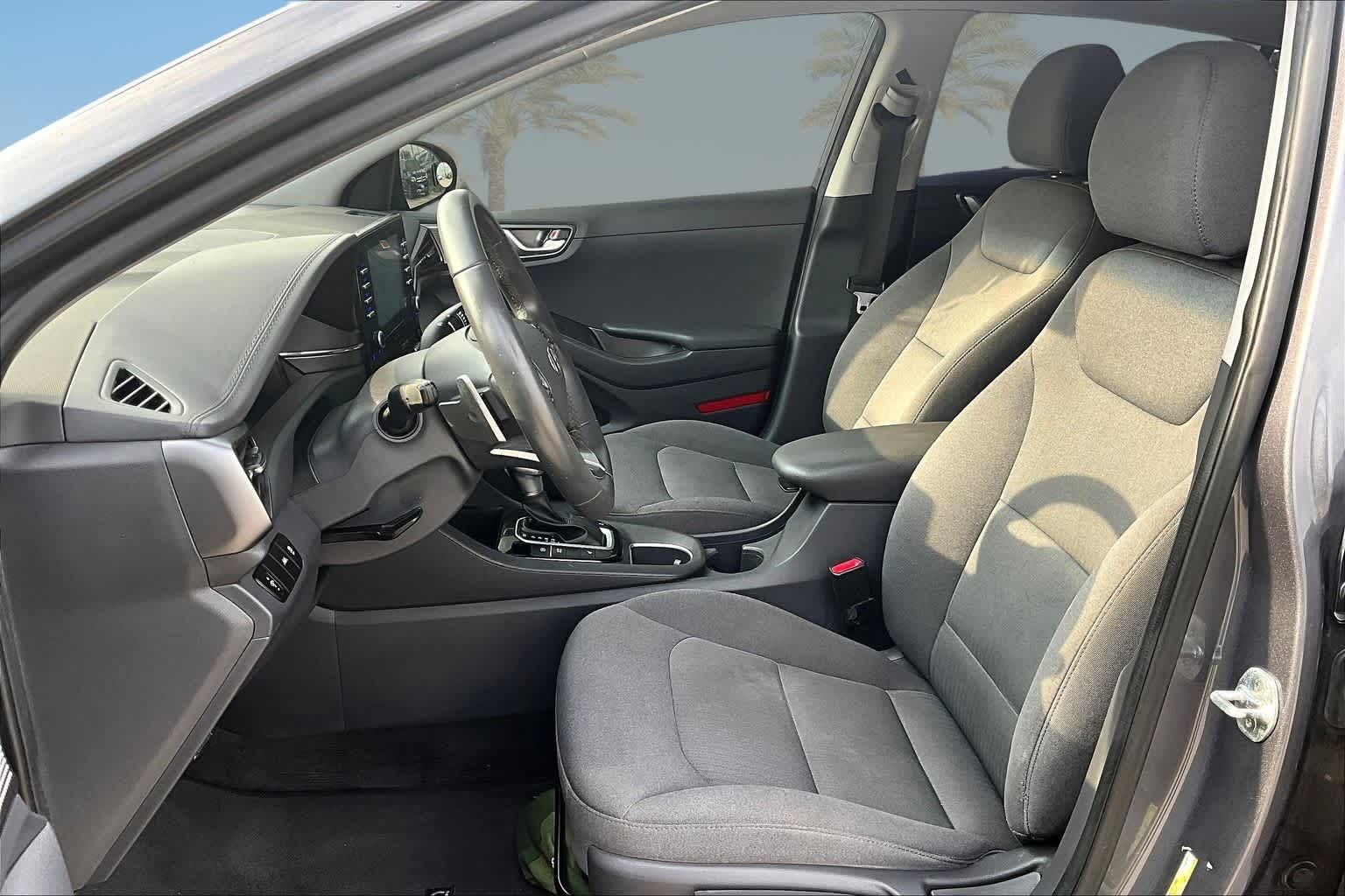 Thumbnail: 2020 Hyundai Ioniq - 9